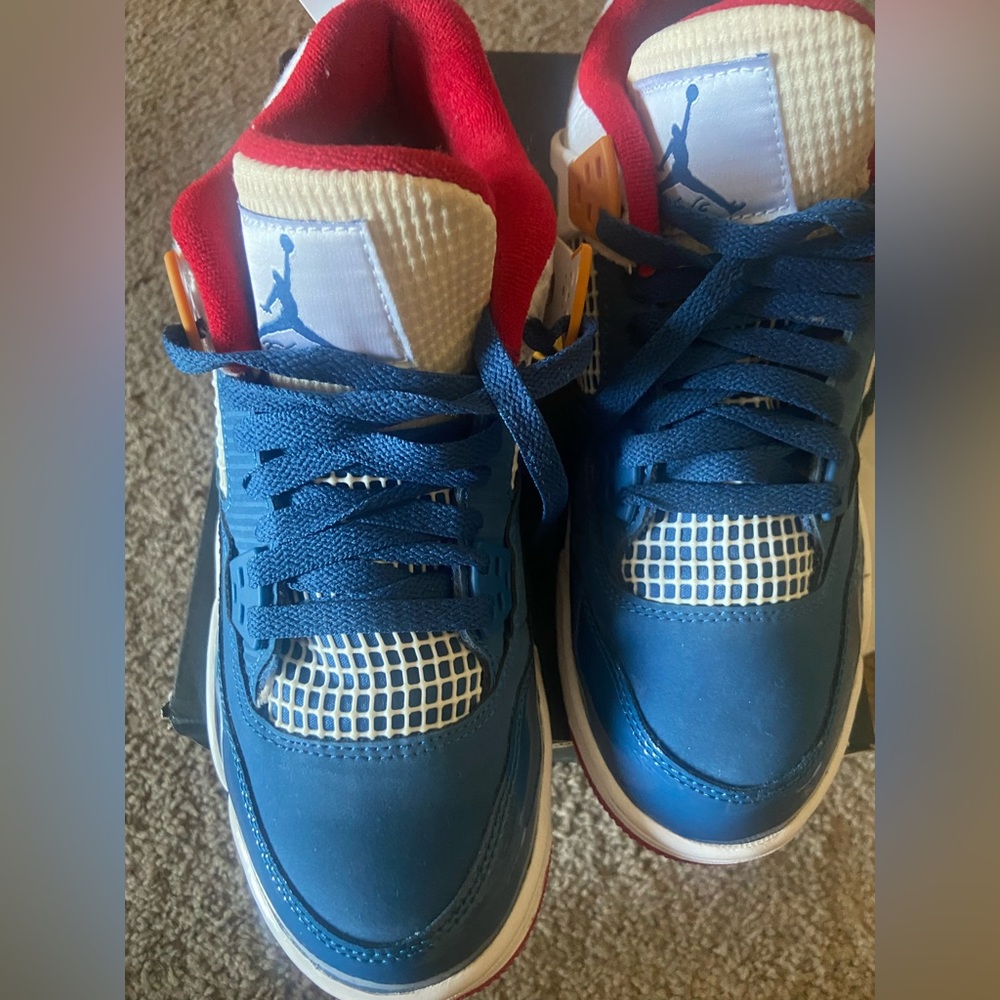 Jordan 4 Messy Room